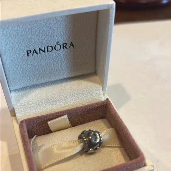 Pandora Silver Heart Accent Charm with Blue Highlights - Picture 2 of 4